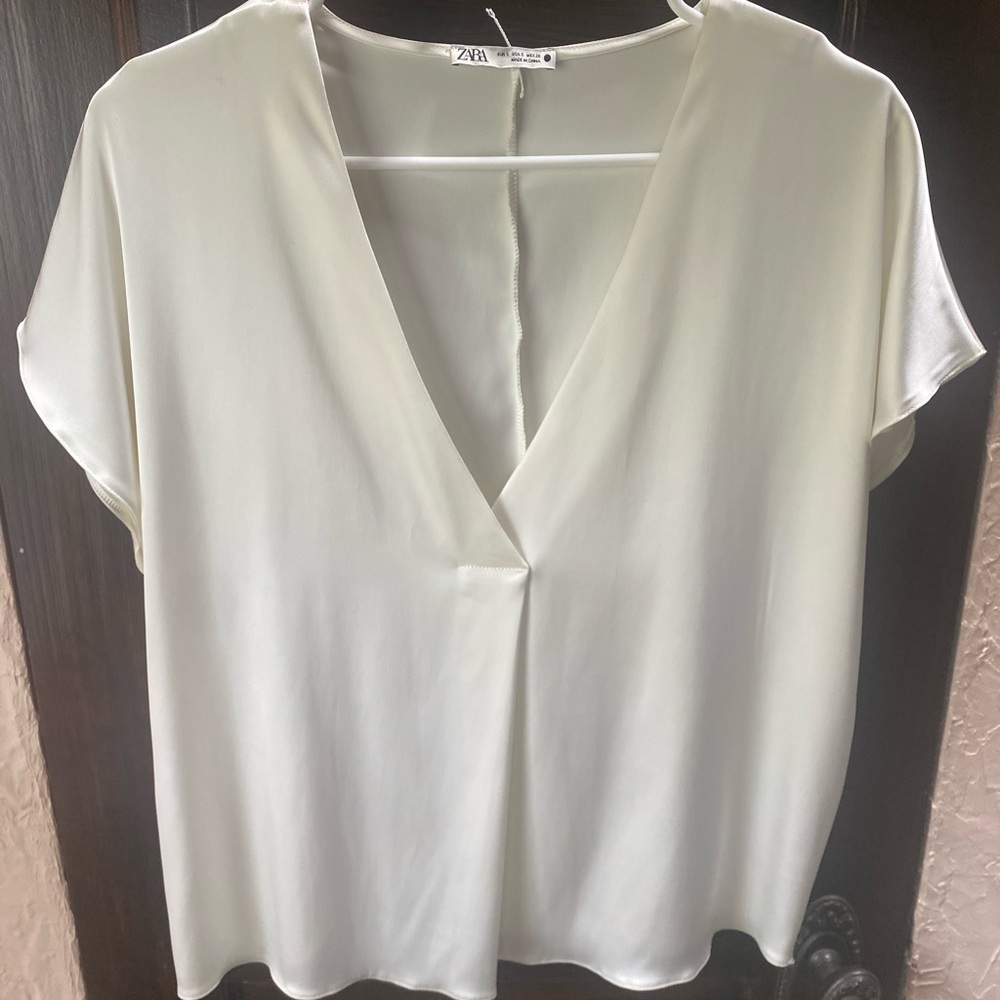 Zara pearl white top